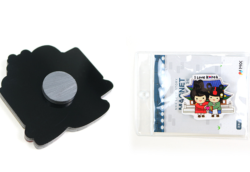 Korean Traditional Love Story Magnet - Home & Living - View 1