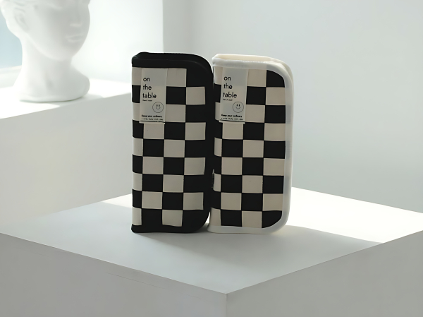 "meta_description": "Stylish Canvas Bag Pen Case for desk setup—durable and functional.",