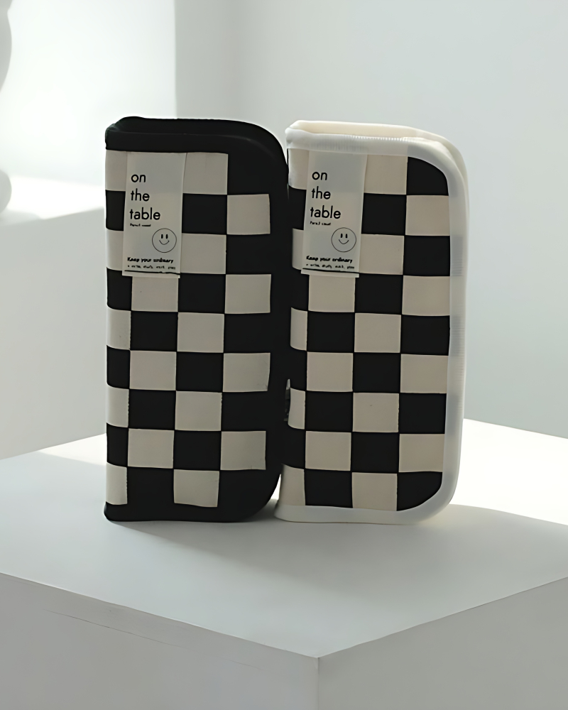 "meta_description": "Stylish Canvas Bag Pen Case for desk setup—durable and functional.",