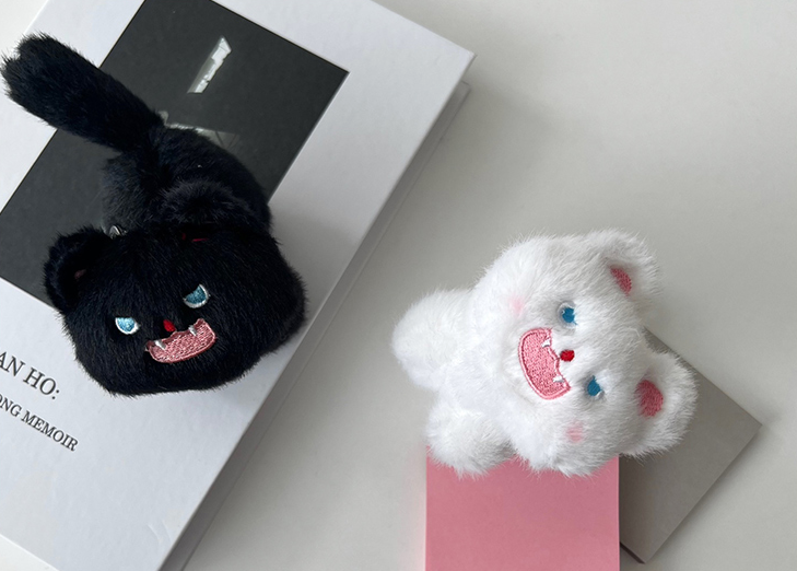 DeDerit Cute Angry Cat Doll Bag Keyring - Office Supplies - View 1