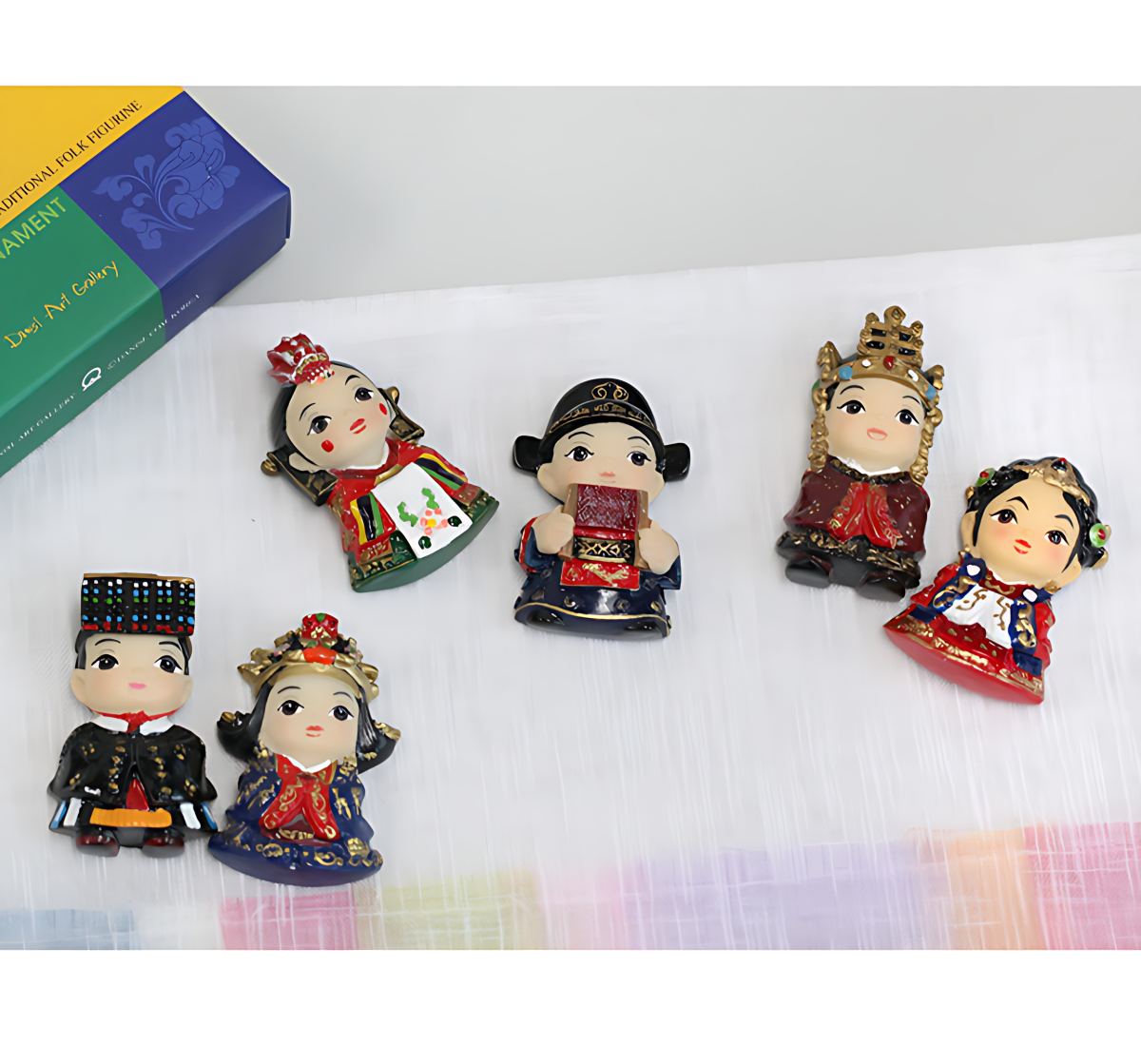 "meta_description": "Award-winning Korean souvenir magnet, a charming keepsake.",