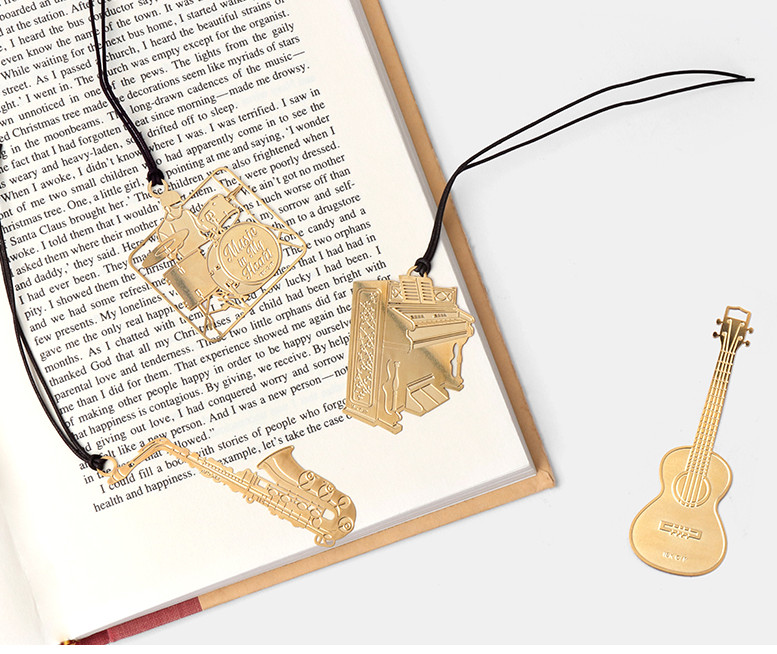 BOOKFRIENDS Music in My Heart Bookmark - Bookmarks - View 1