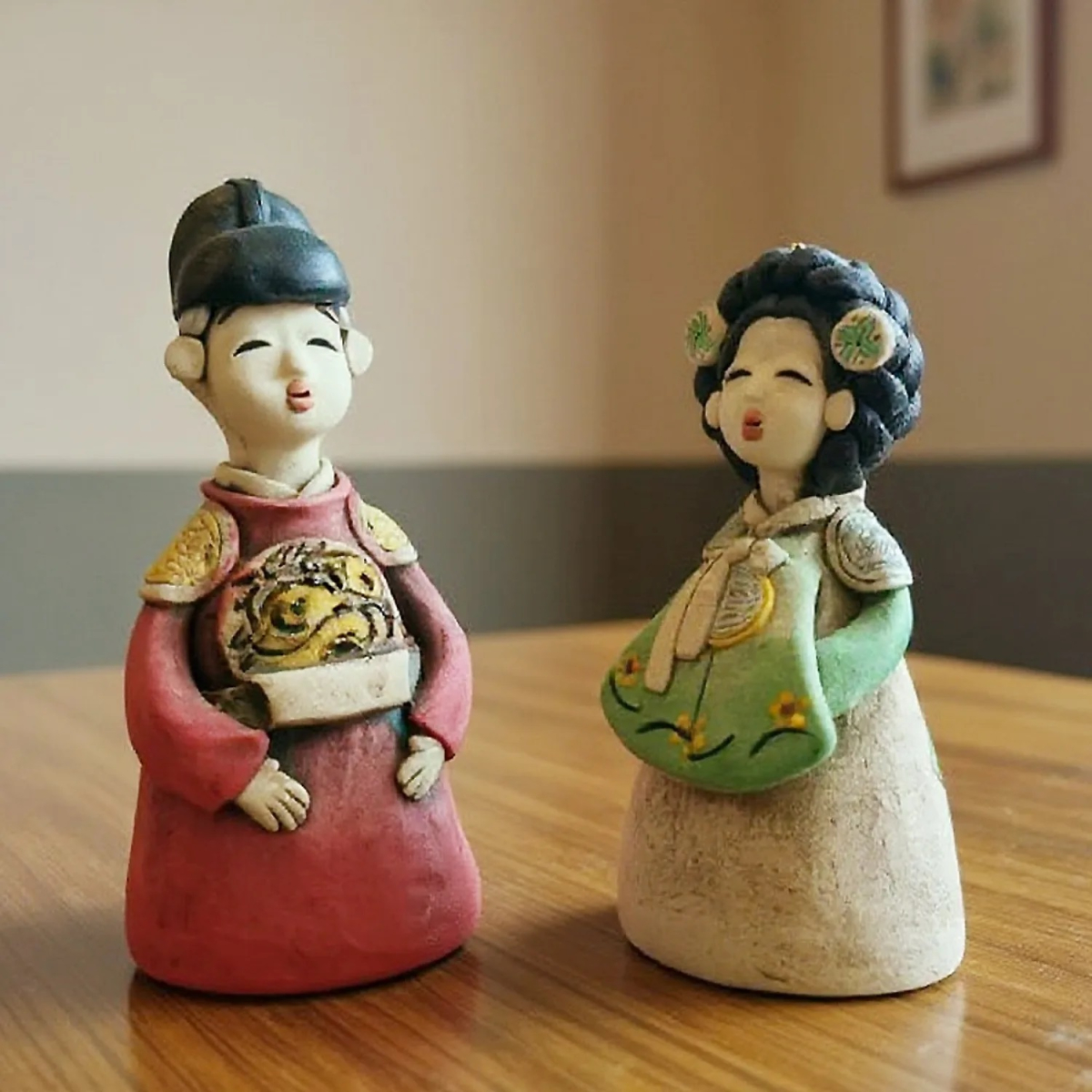 Alternative view of Korea King & Queen Traditional Korean Pottery Doll 2P Set