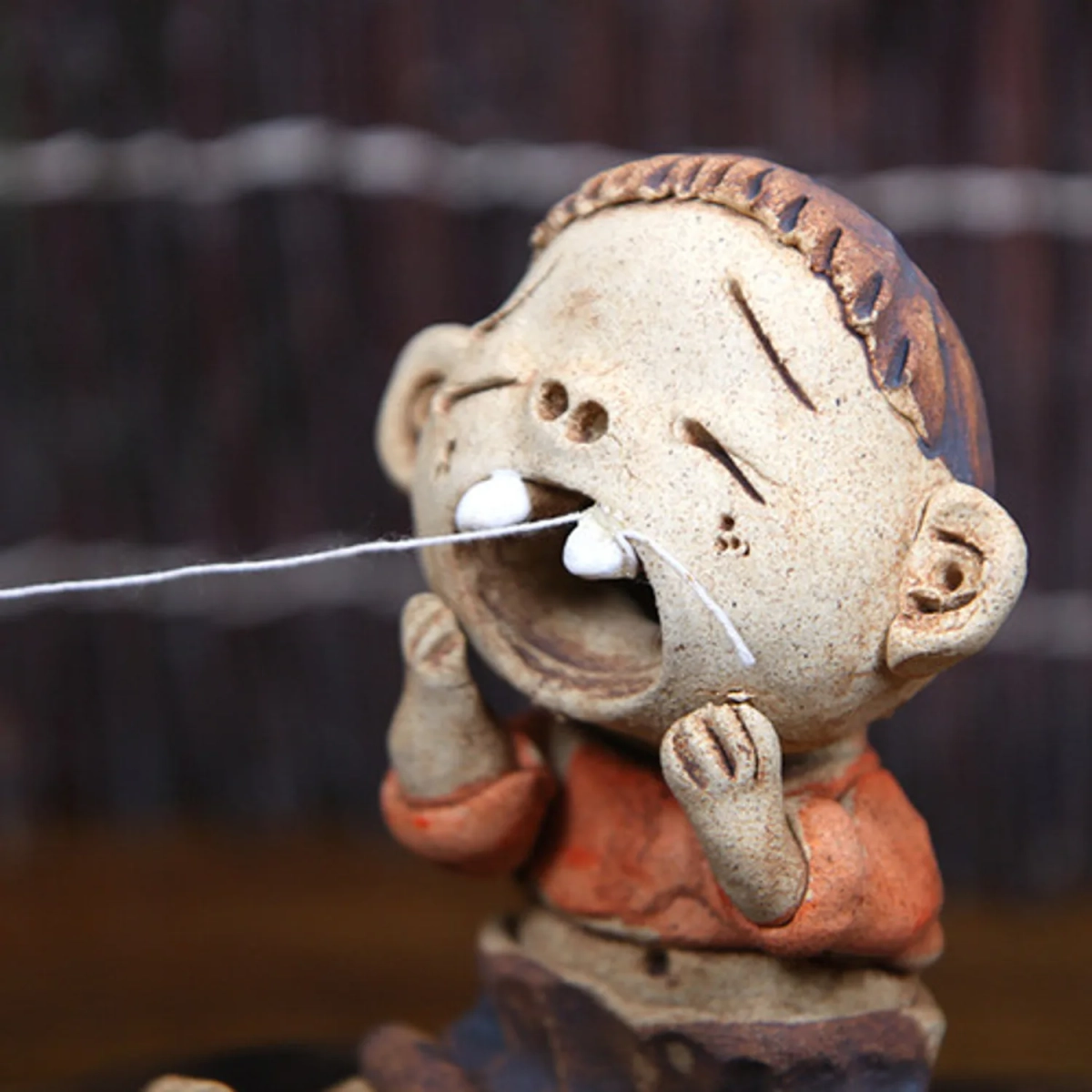 Alternative view of Korean Tooth Fairy Day Figurine