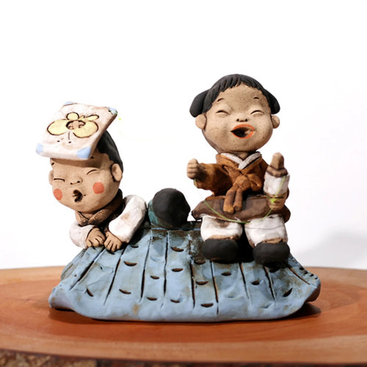 Alternative view of Korean Traditional Roof Hanbok Ceramic Figurine