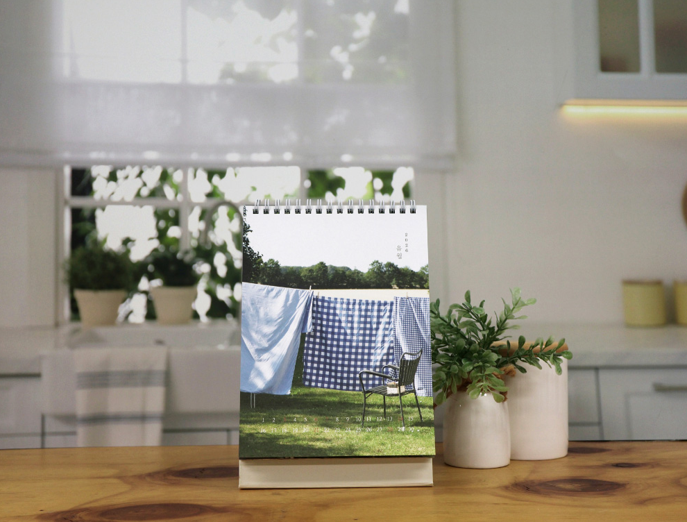 Alternative view of O-CHECK 2026 15-Month Desk Calendar