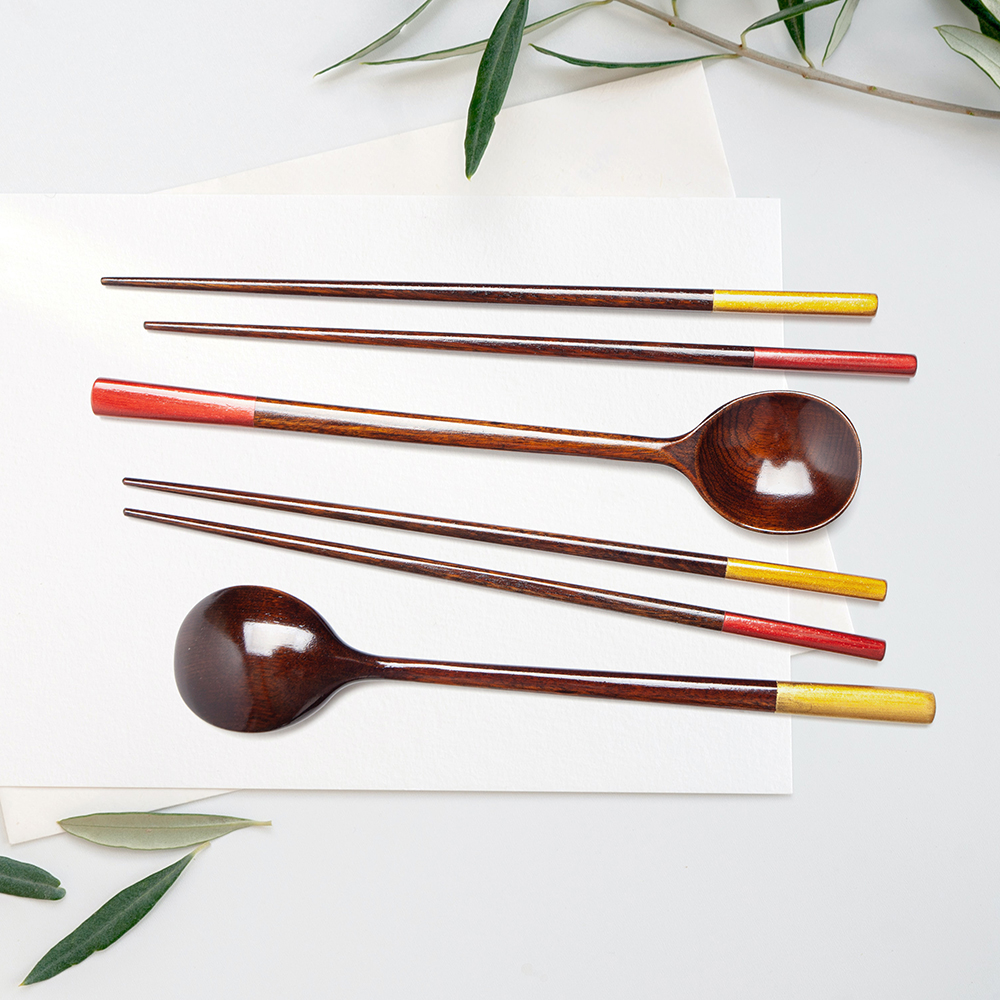 LEESHIN Premium Korean Refined Ottchil (Korean Lacquer) Spoon & Chopstick Set – Yoon (Pearl) for 2