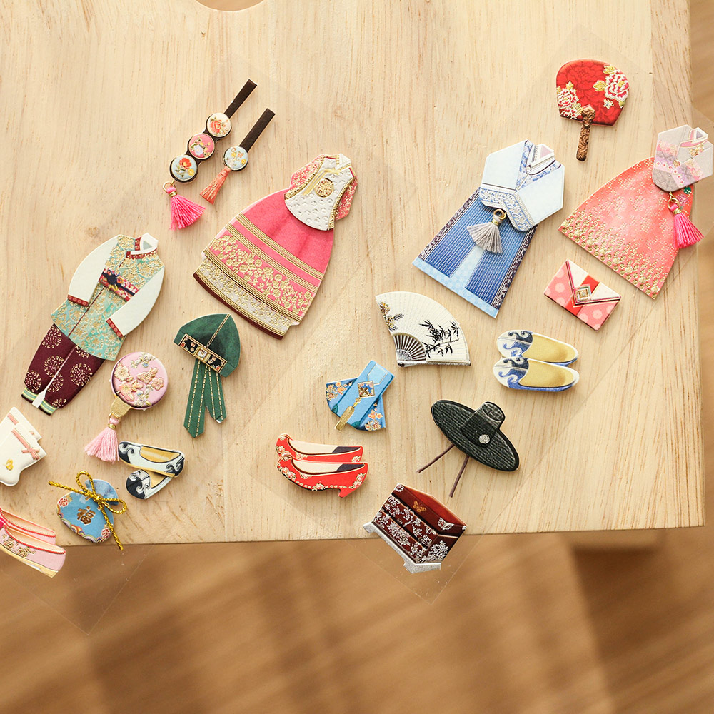 Alternative view of Joseon Nobility Attire Sticker Set