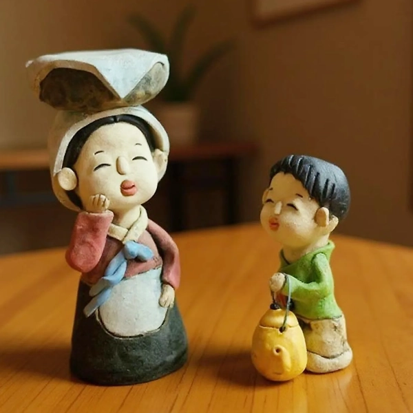 Korean Traditional Ceramic Figurine Set Saecham