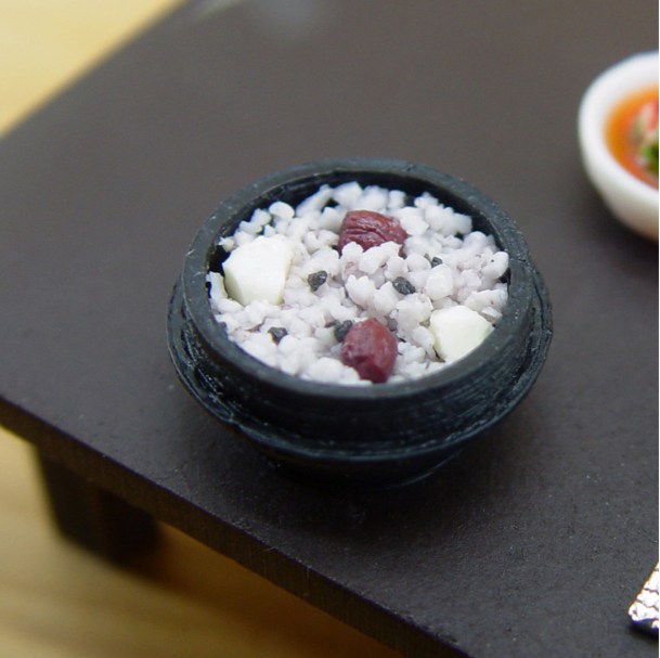 Alternative view of Miniature Rice Soup