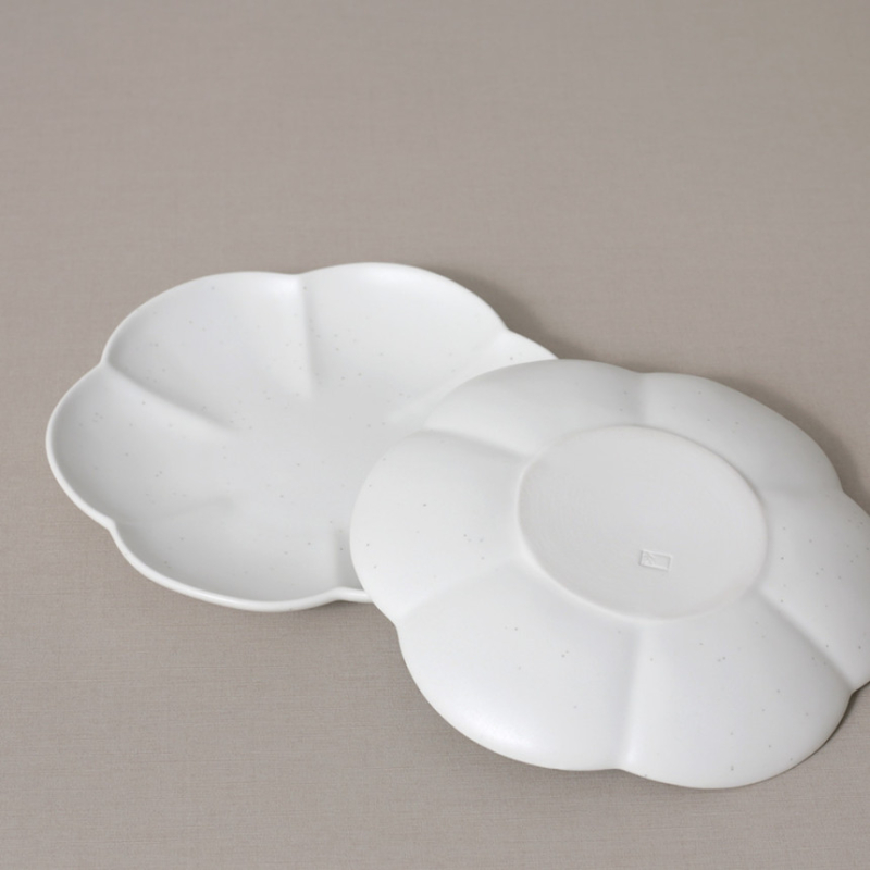 Alternative view of Kim Min-jung Pure Flower Plate M