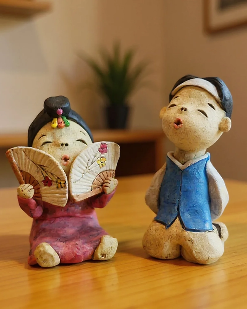 Korean Fan Dance Ceramic Figurines 2P Set