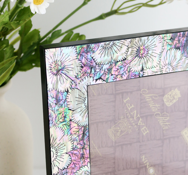 Alternative view of Mother-of-pearl Lacquer Flower Photo Frame (Large)
