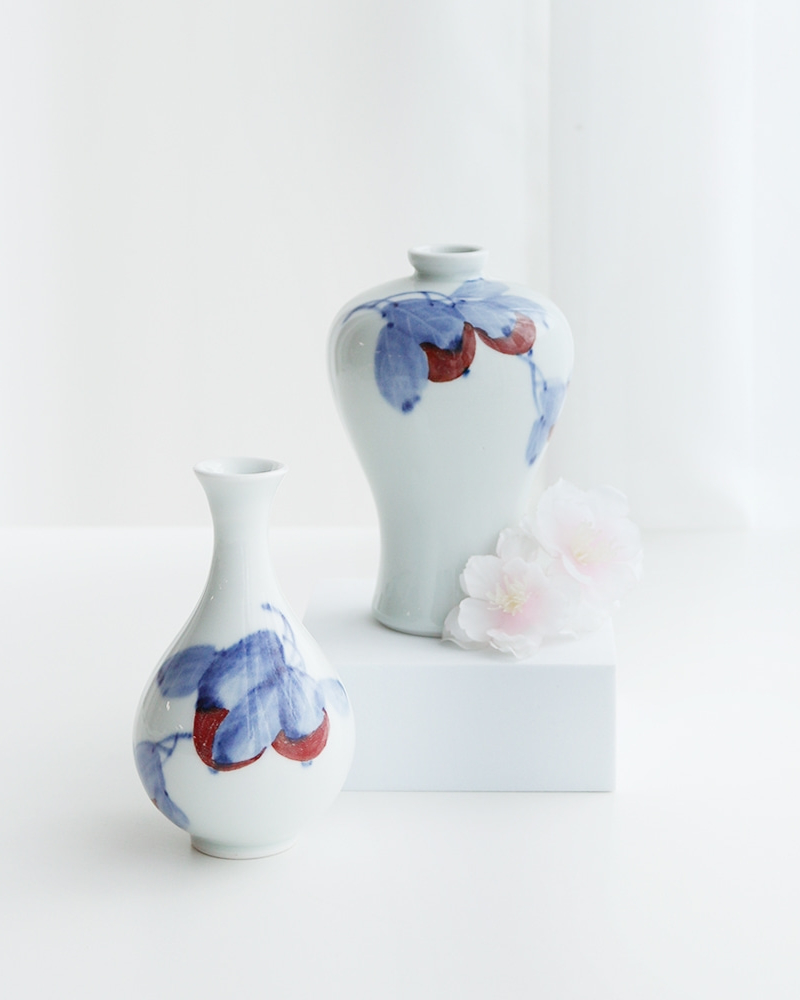 Korean White Porcelain Mini Plum Vase Set (Fruit Pattern) by Master Kim Sung-tae