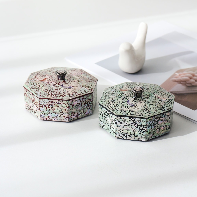 Korean Najeonchilgi Mother of Pearl Plum Blossom Octagonal Box 9cm