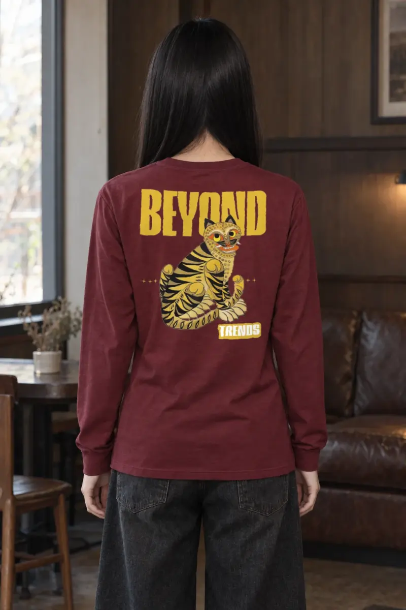 "Beyond trends" Unisex Longsleeve T-shirt