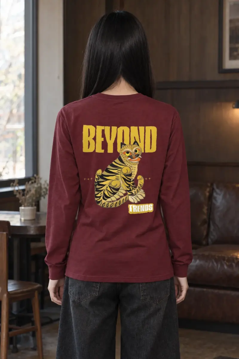 "Beyond trends" Unisex Longsleeve T-shirt