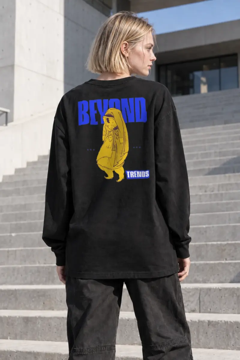 “Beyond trends – woman” Unisex Longsleeve T-shirt | Gildan 2400