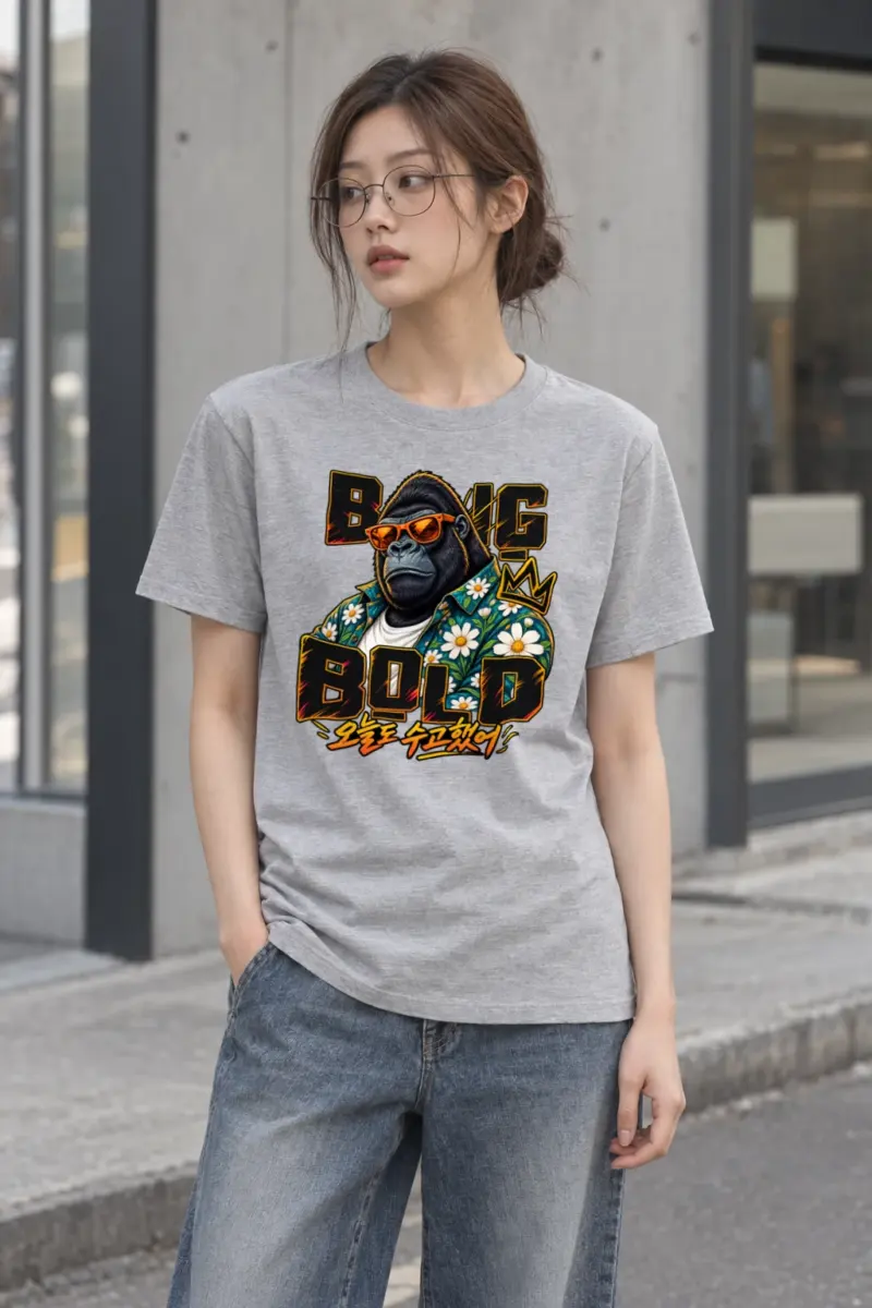 "Daisy Shirt Gorilla" Heavyweight Unisex Crewneck T-shirt