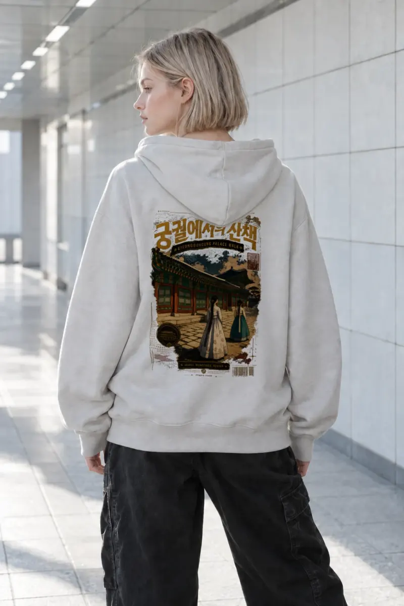“Gyeongbokgung palace walk” Heavy Blend Unisex Pullover Hoodie | Gildan 18500