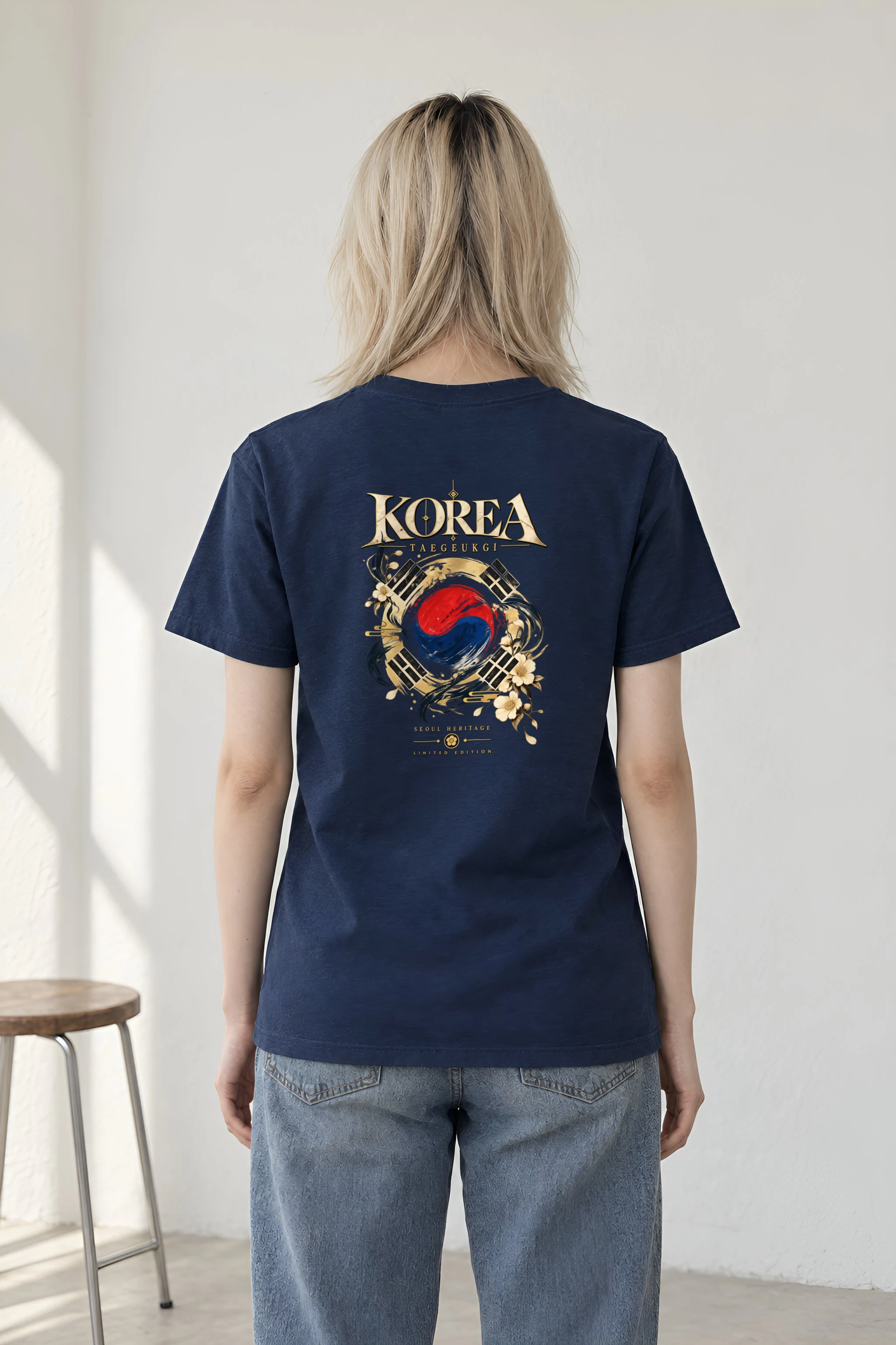 "Taegukgi Seoul Heritage" Heavyweight Unisex Crewneck T-shirt