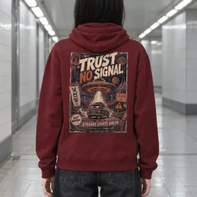 "Trust no signal" Heavy Blend Unisex Pullover Hoodie