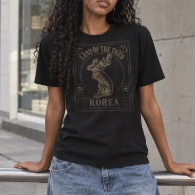 "Land of tiger" Heavyweight Unisex Crewneck T-shirt