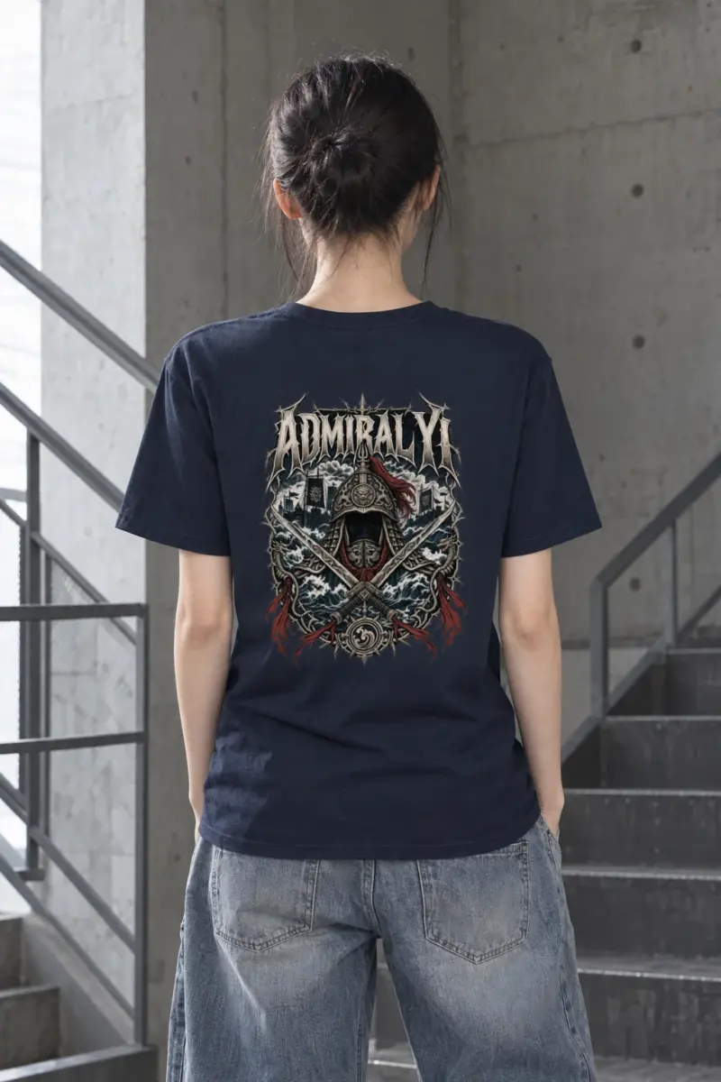 "Metal Crest · Admiral Yi Sun-sin 이순신" Heavyweight Unisex Crewneck T-shirt