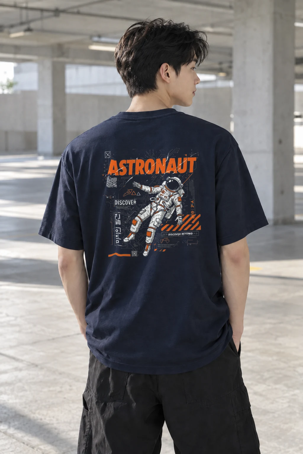 "Astronaut Discover" Heavyweight Unisex Crewneck T-shirt | Gildan 5000