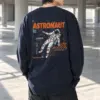 "Astronaut Discover" Unisex Longsleeve T-shirt | Gildan 2400