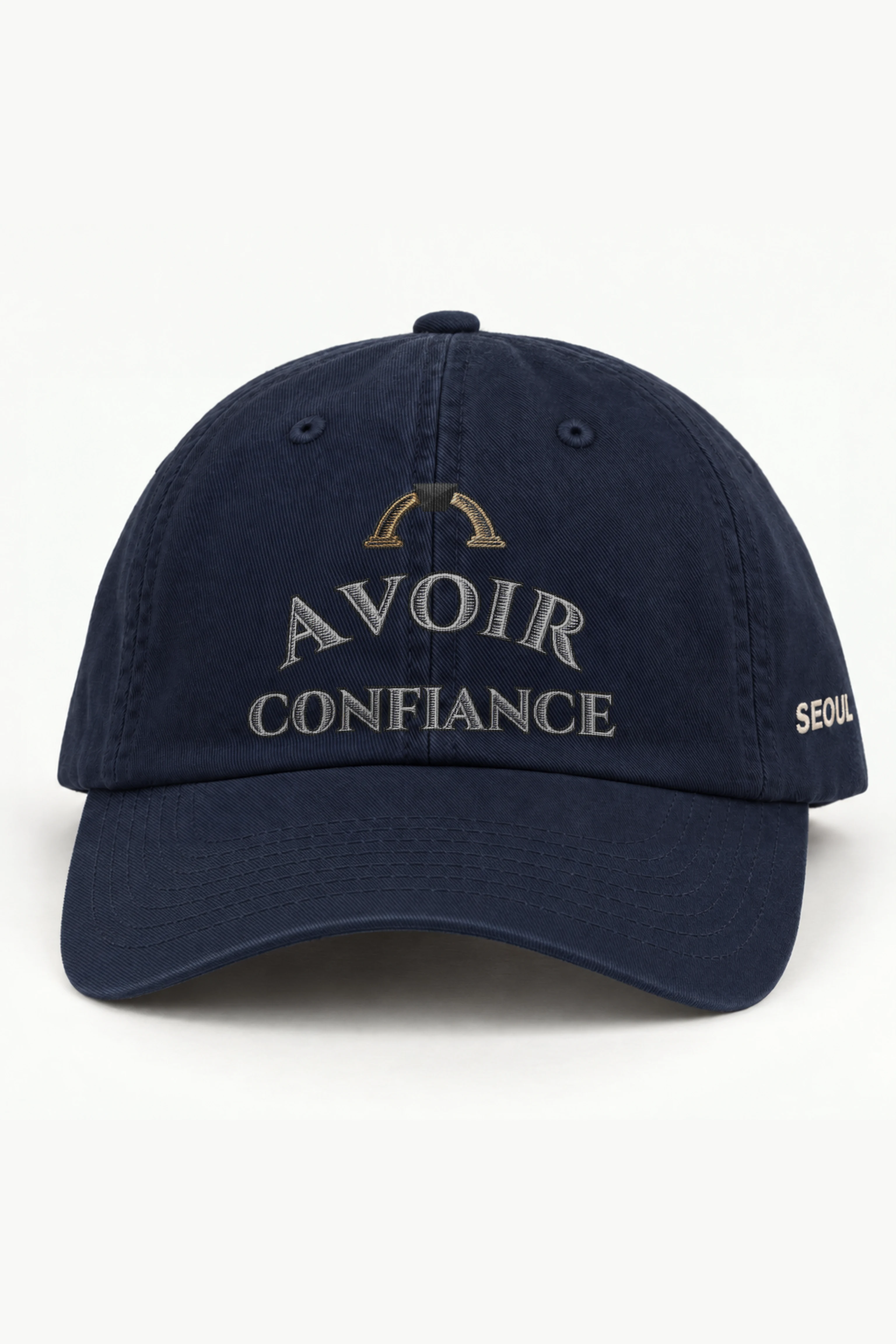 "Avoir Confiance" Classic Dad Hat · Embroidered — navy/cap-front