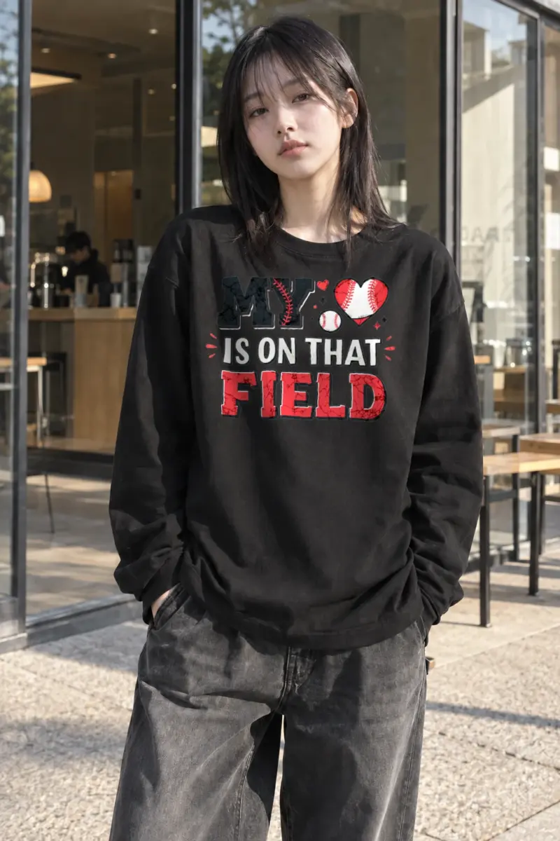 "Baseball Heart Stitch" Unisex Longsleeve T-shirt | Gildan 2400
