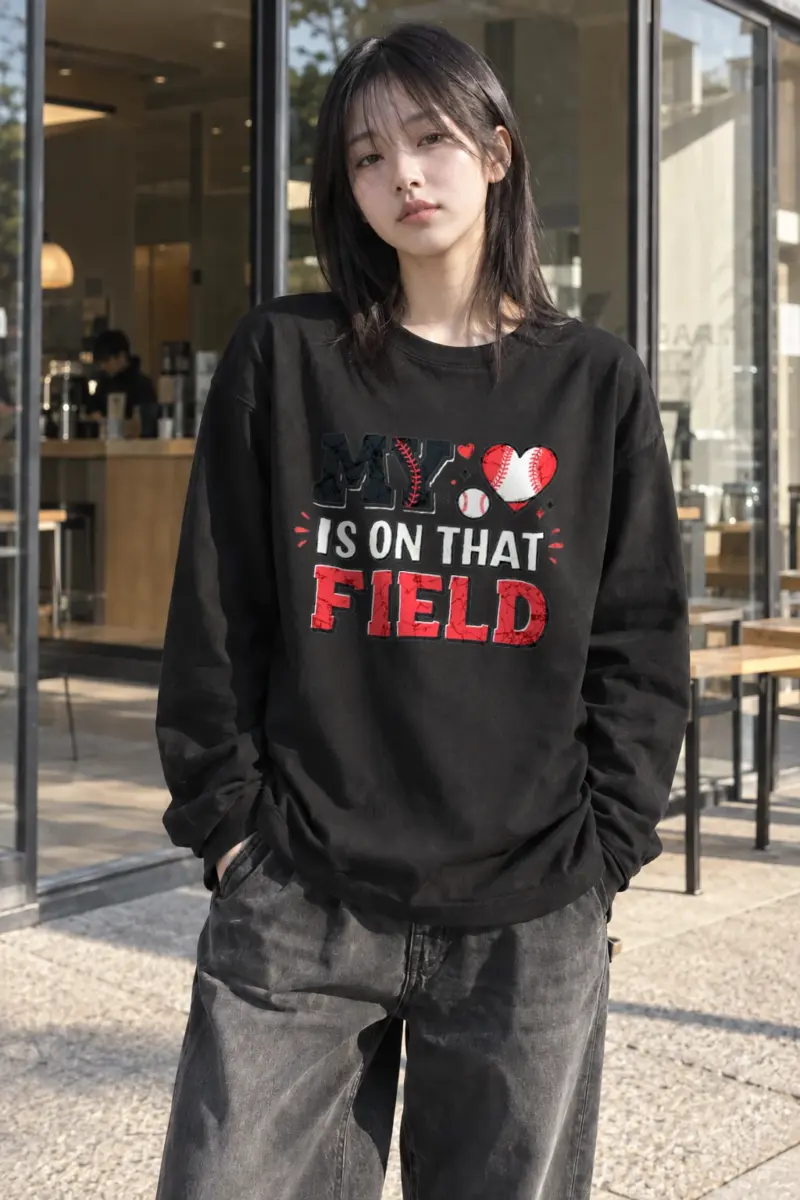 "Baseball Heart Stitch" Unisex Longsleeve T-shirt | Gildan 2400