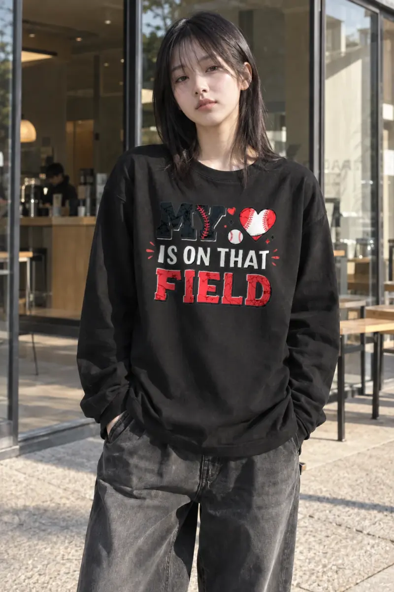 "Baseball Heart Stitch" Unisex Longsleeve T-shirt | Gildan 2400