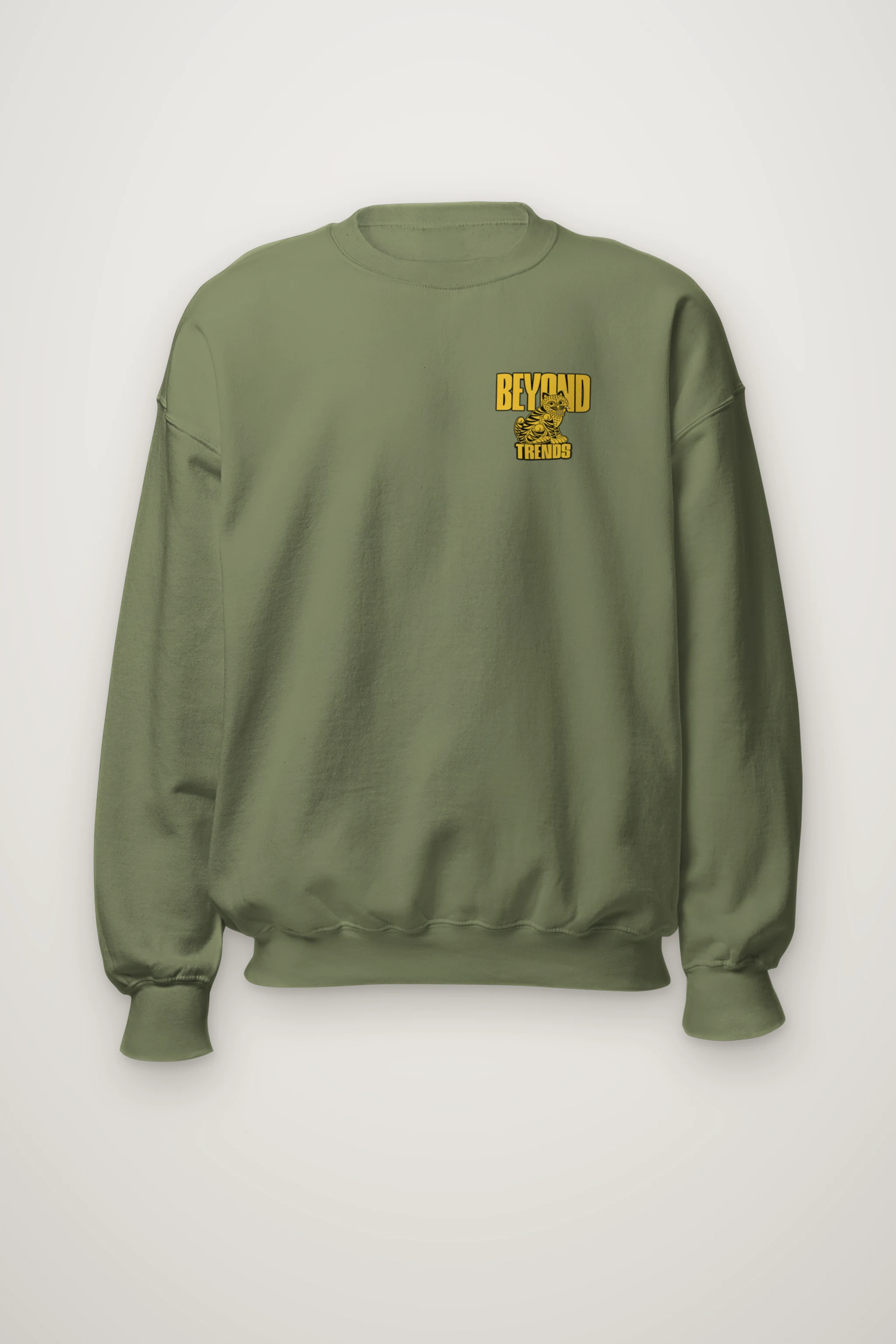 "Beyond Trends Tiger" Heavy Blend Unisex Crewneck Sweatshirt