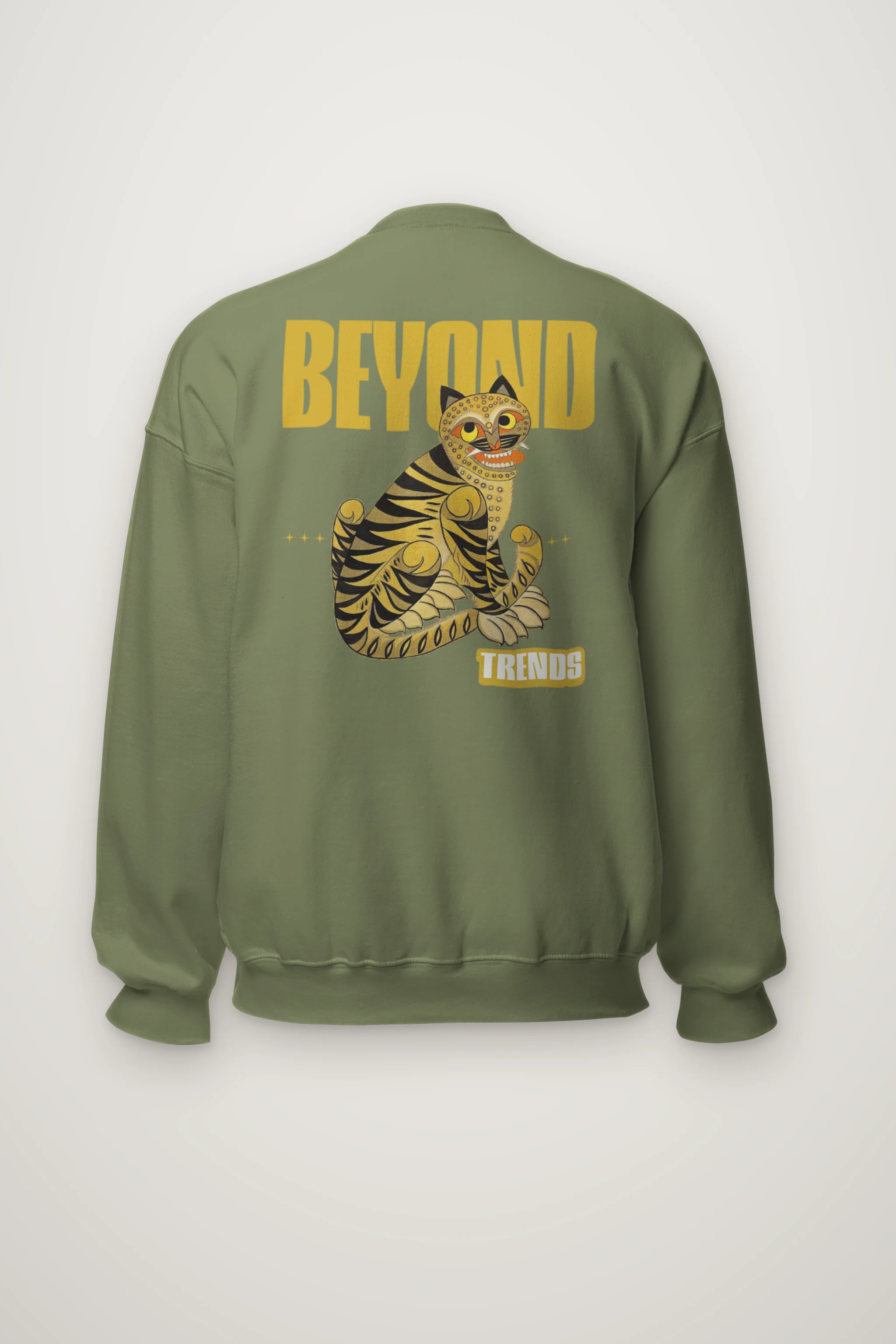 "Beyond Trends Tiger" Heavy Blend Unisex Crewneck Sweatshirt