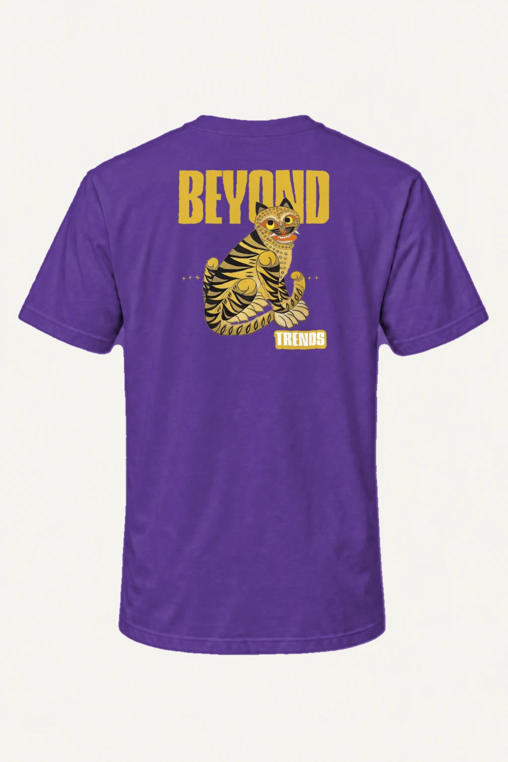 "Beyond Trends Tiger" Heavyweight Unisex Crewneck T-shirt | Gildan 5000