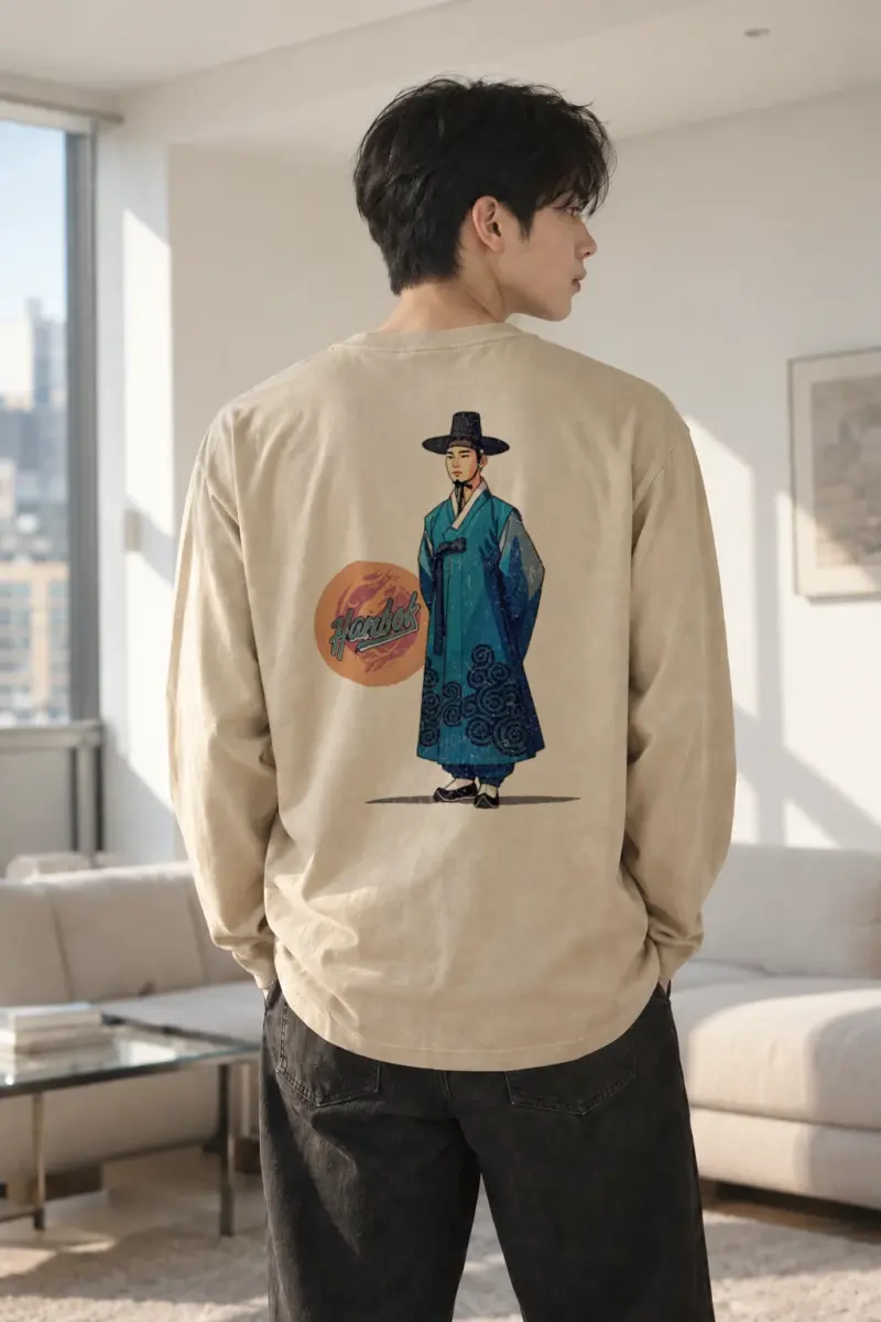 "Blue Hanbok Portrait" Unisex Longsleeve T-shirt | Gildan 2400