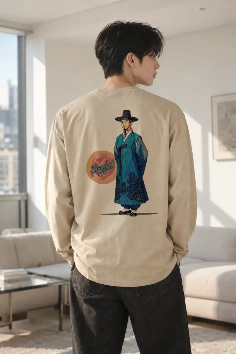 "Blue Hanbok Portrait" Unisex Longsleeve T-shirt | Gildan 2400
