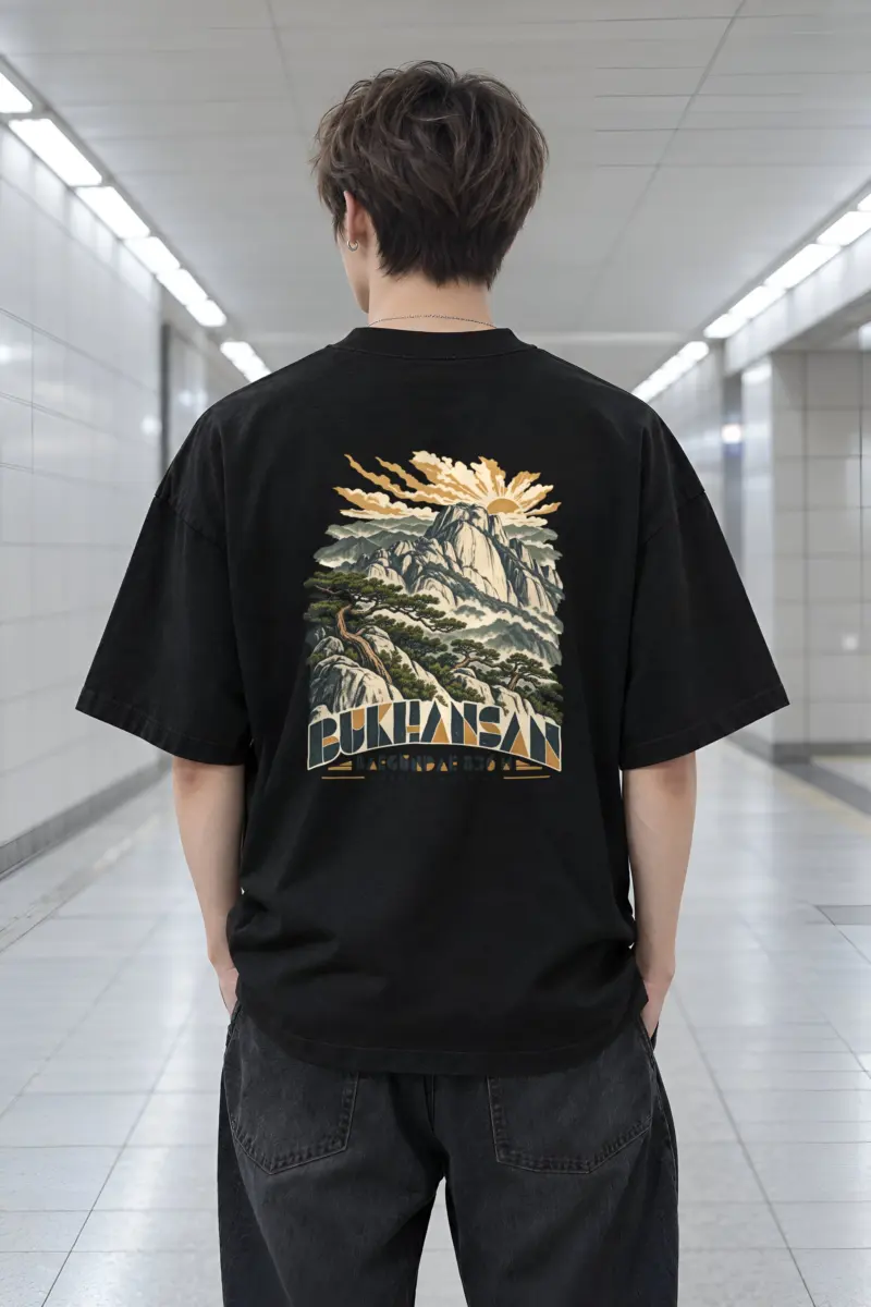 "Bukhansan Baegundae Granite Morning" Men's Oversized Heavyweight Crewneck T-Shirt