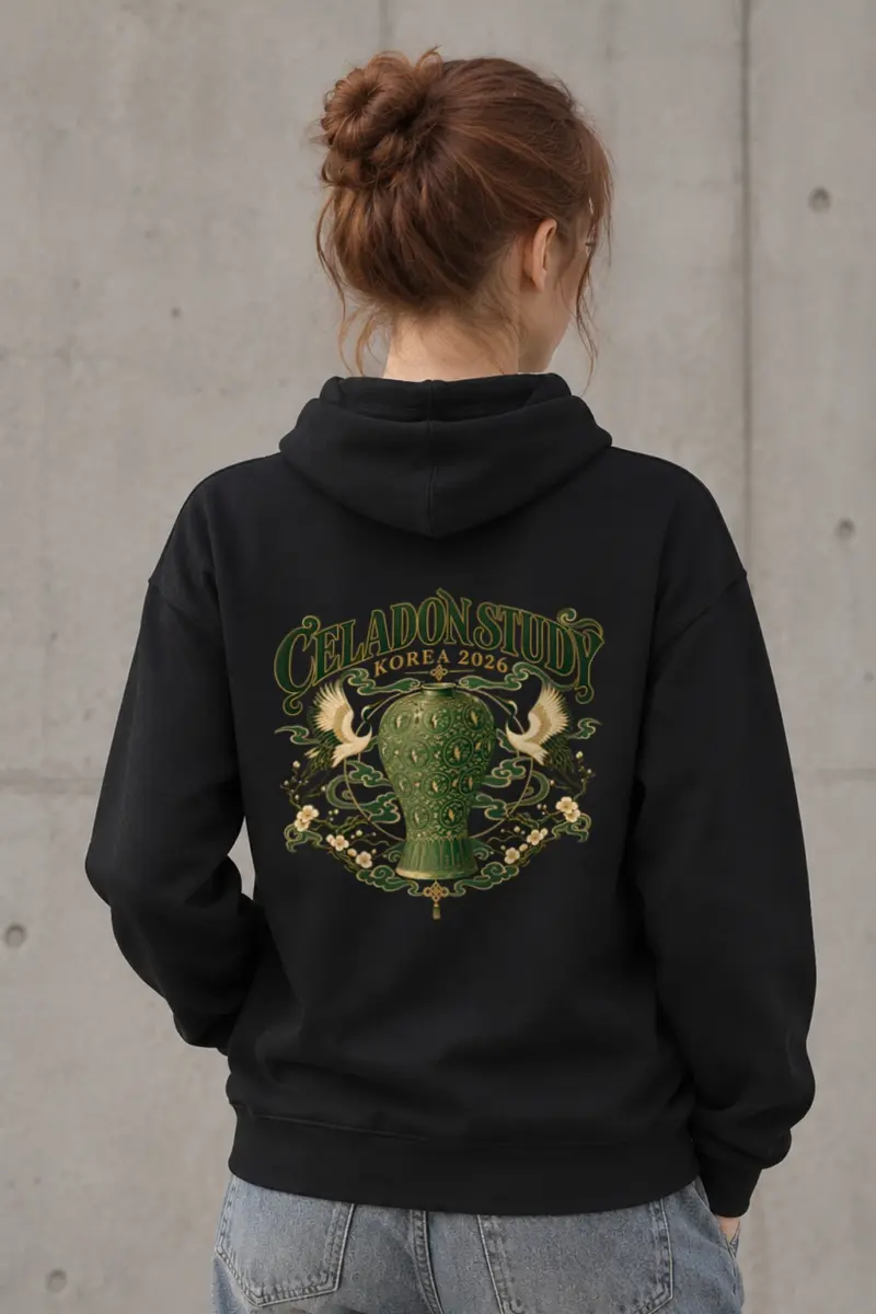 "Celadon Crane Harmony" Heavy Blend Unisex Pullover Hoodie