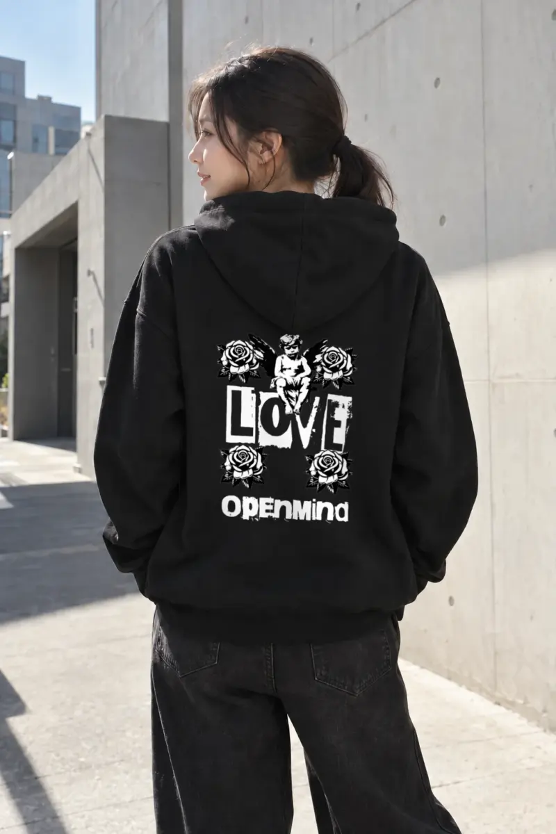 "Cherub Love" Heavy Blend Unisex Pullover Hoodie | Gildan 18500