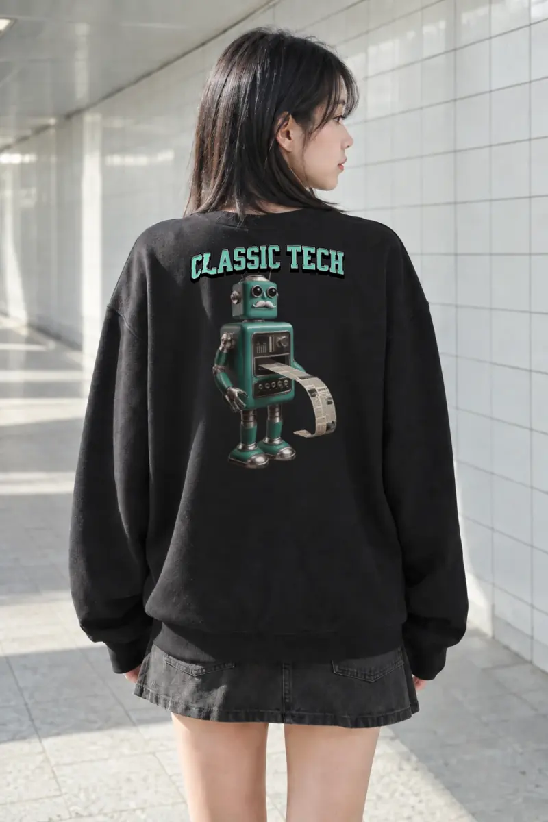 "Classic Tech Robot" Heavy Blend Unisex Crewneck Sweatshirt | Gildan 18000
