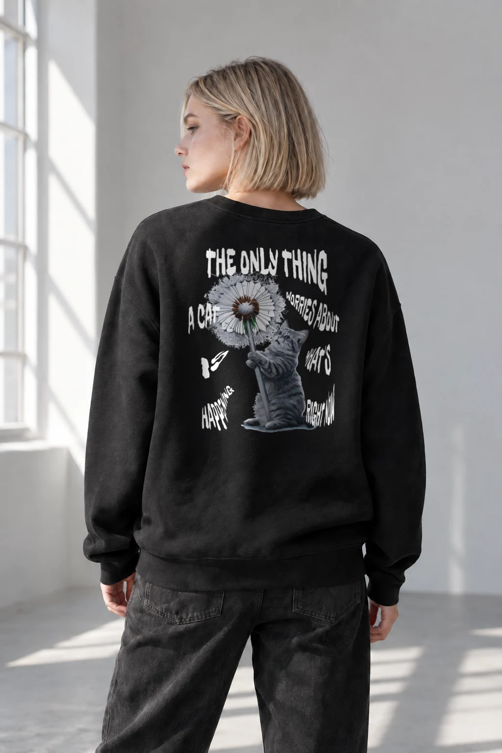 "Dandelion Tabby" Heavy Blend Unisex Crewneck Sweatshirt | Gildan 18000