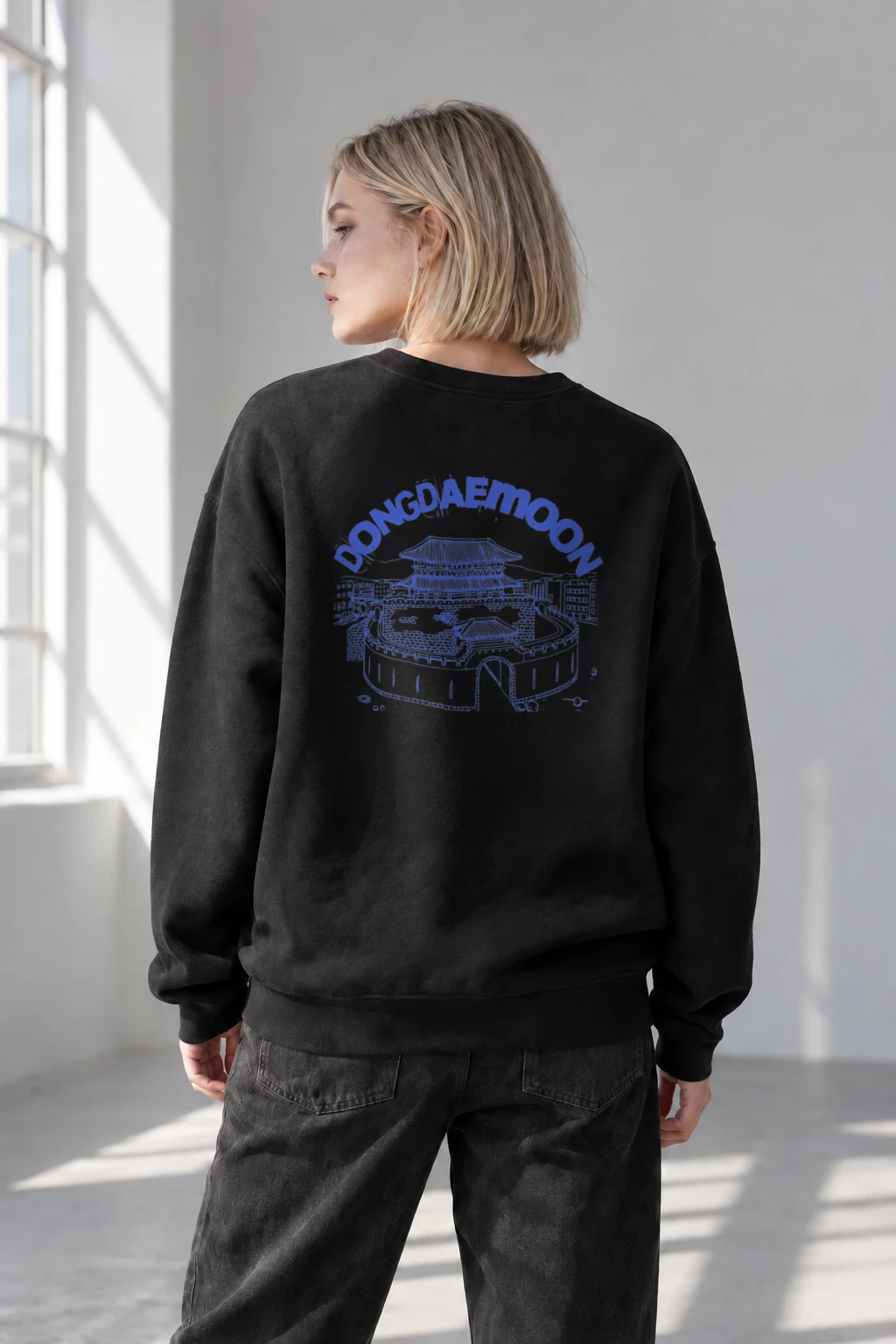 "Dongdaemun Lines" Heavy Blend Unisex Crewneck Sweatshirt | Gildan 18000