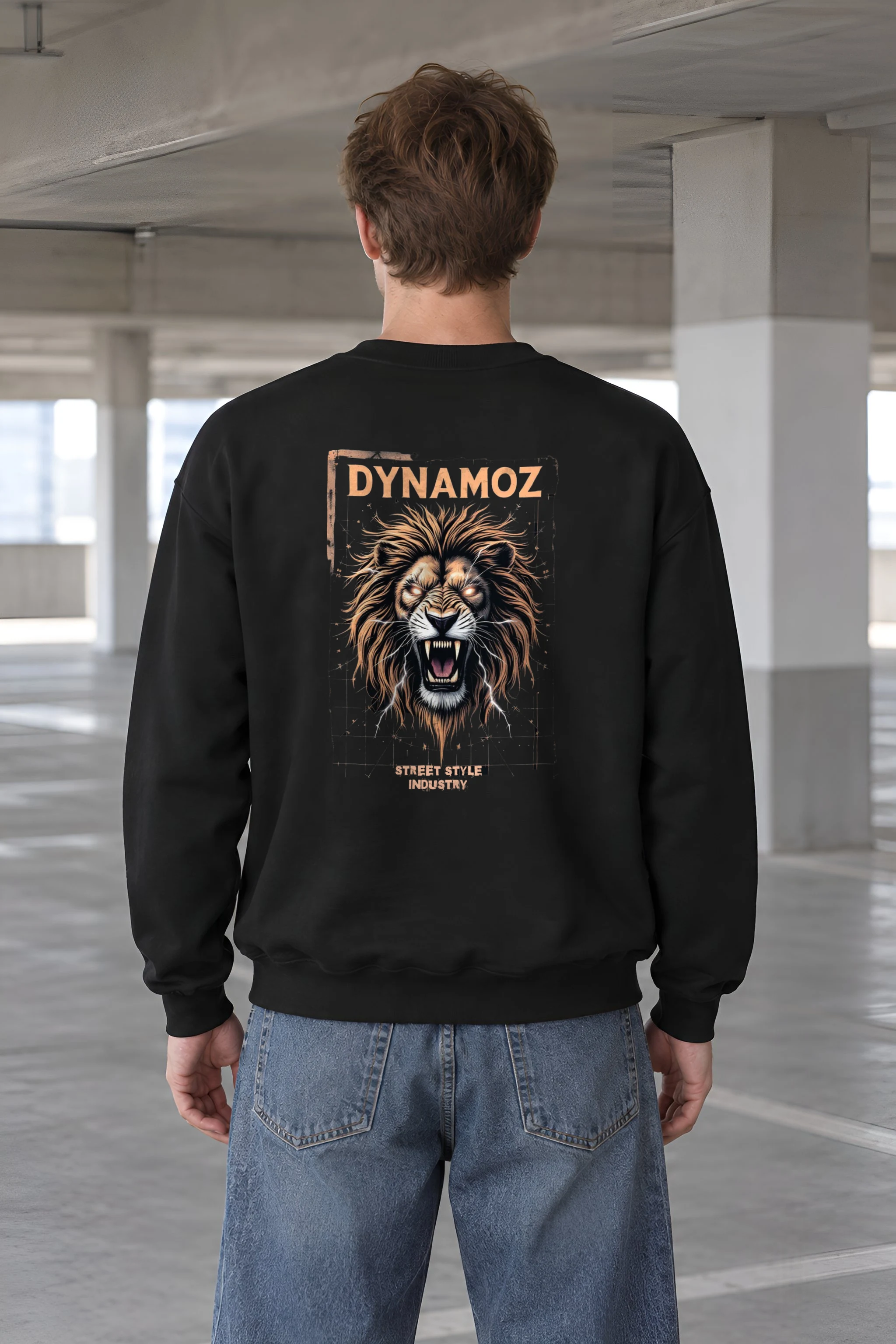 "Dynamoz Lion Roar" 1 Crewneck Sweatshirt