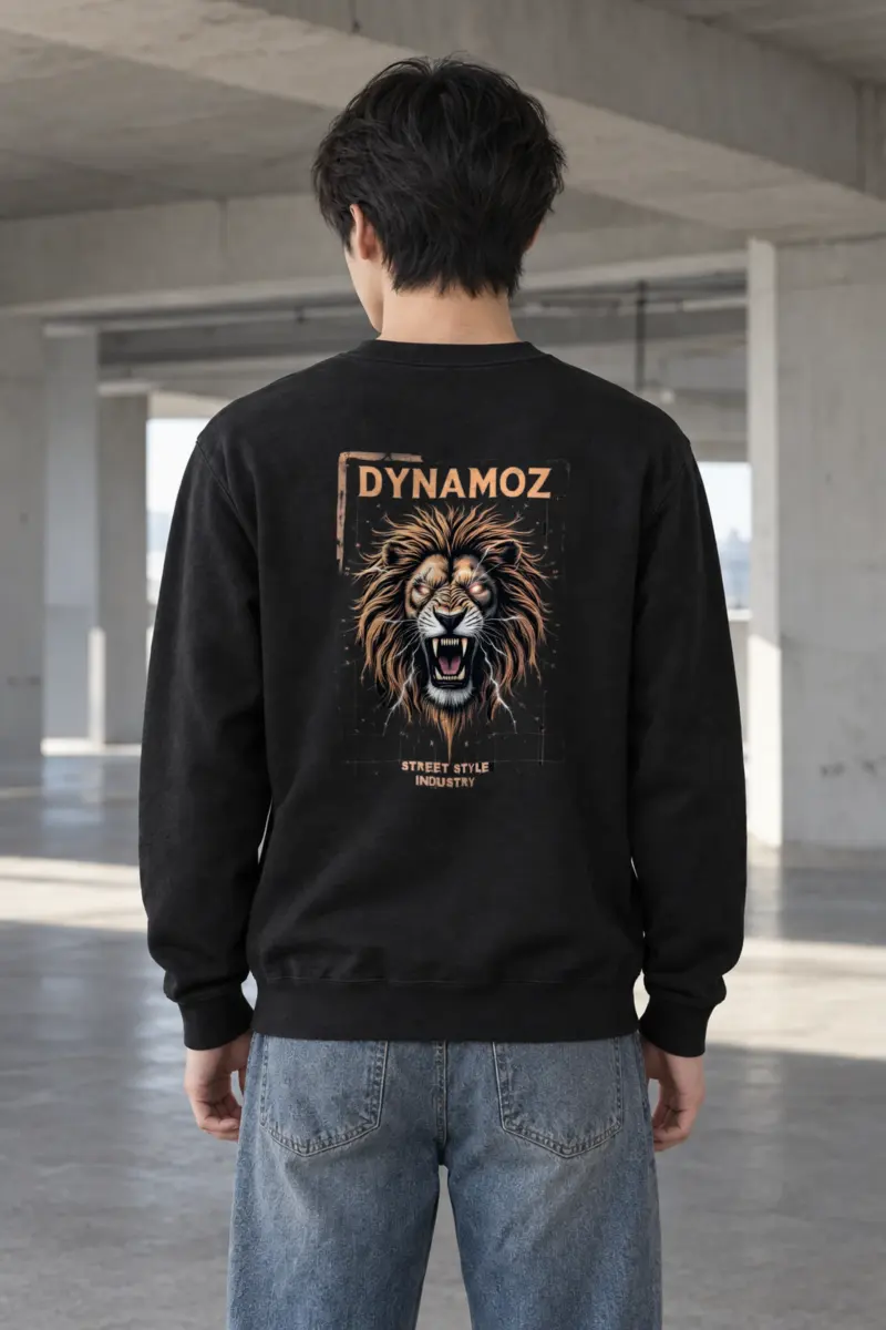 "Dynamoz Lion Roar" Heavy Blend Unisex Crewneck Sweatshirt