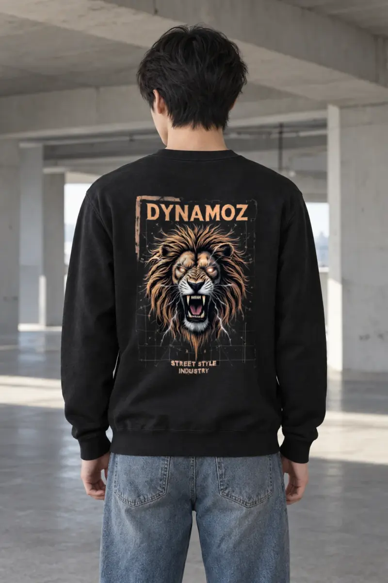 "Dynamoz Lion Roar" Heavy Blend Unisex Crewneck Sweatshirt