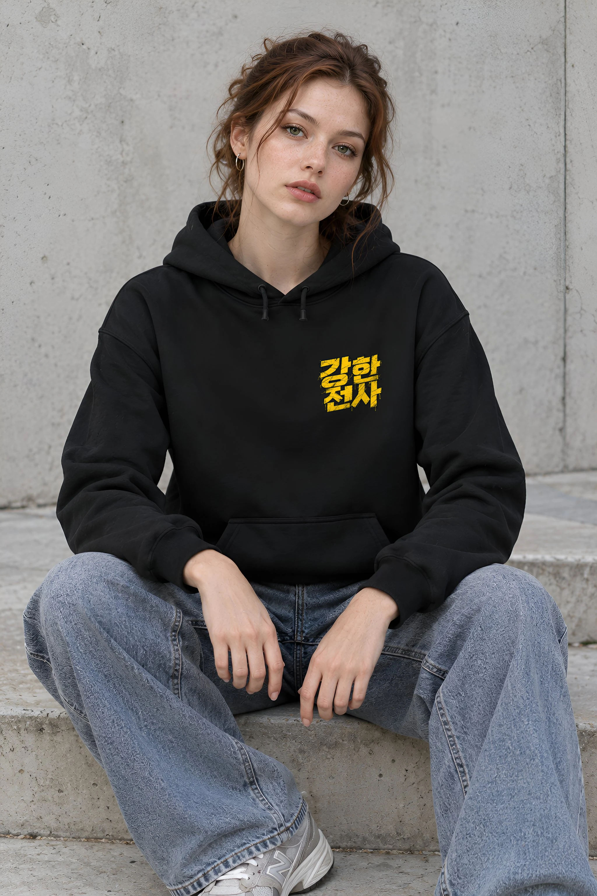 "강한 전사" Unisex Pullover Hoodie