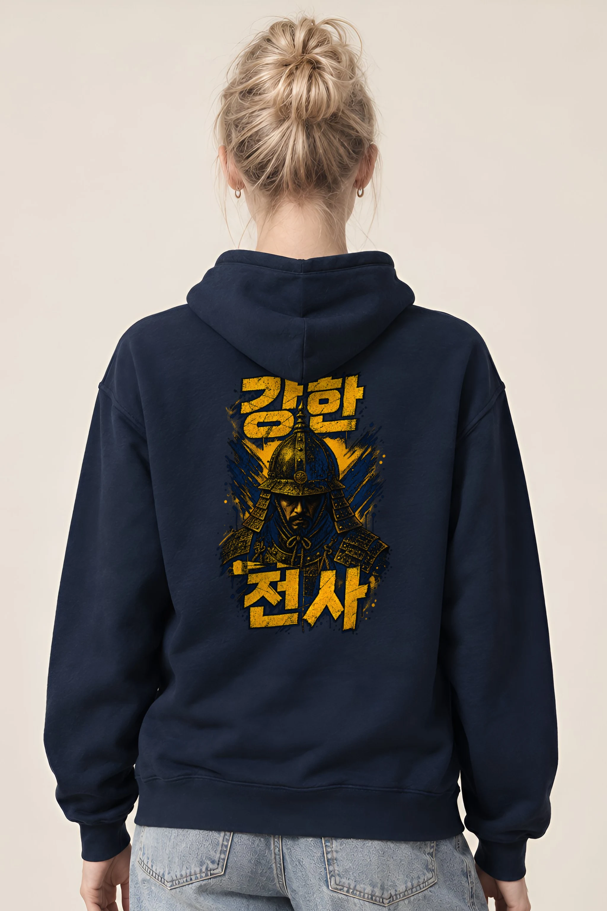 "강한 전사" Unisex Pullover Hoodie